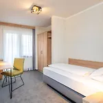 Hotel Schwan 3*