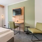 Schwan Hotel 3*