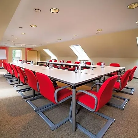 Schwan 3* بوتينشتاين