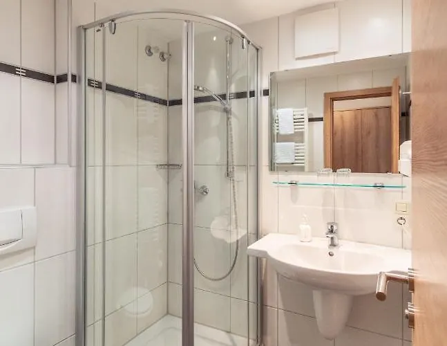 Schwan 3* Pottenstein