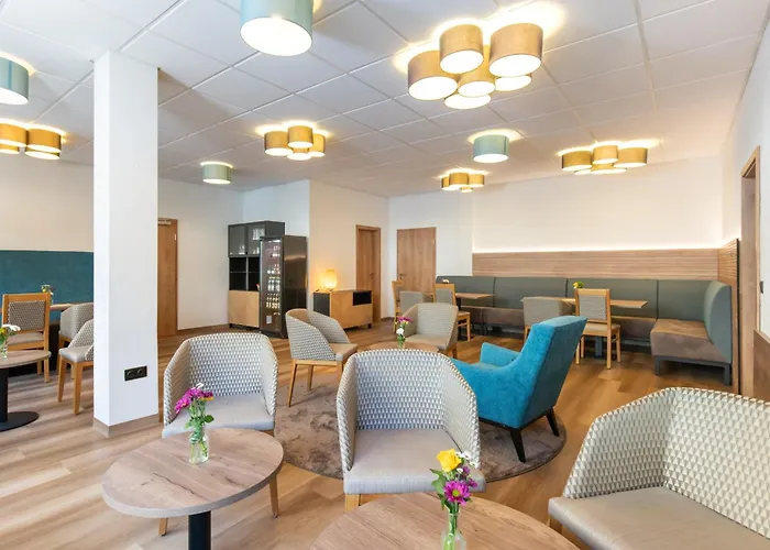 Schwan Hotel 3*